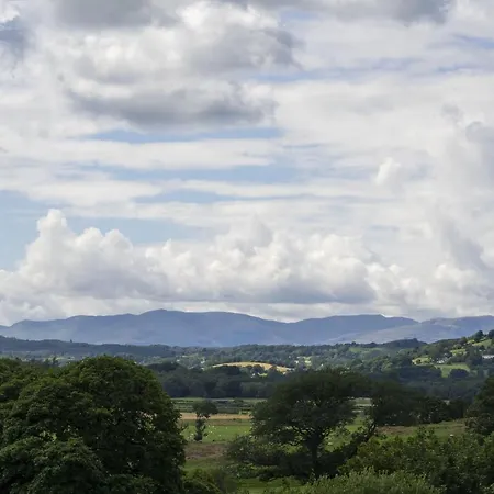 Joe's - Village Near Kendal Holiday home *